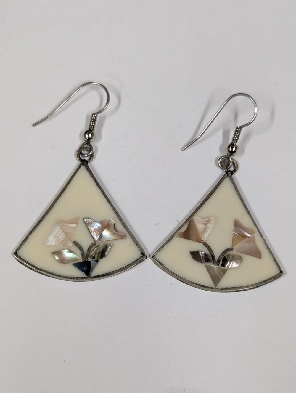 Vintage Alpaca Mexico Ivory Floral Tulip Inlay Fan Dangle Earrings